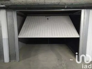 Parking at Évry (91000)