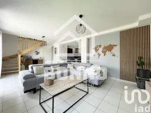 Traditional house at Saint-André-des-Eaux (44117)