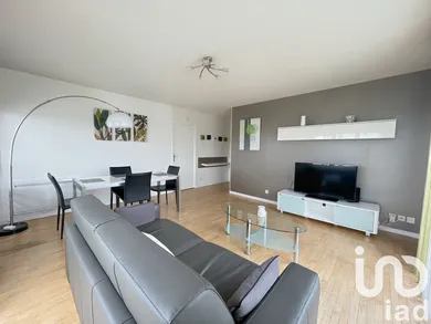 Apartment in Carrières-sous-Poissy (78955)