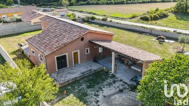 Traditional house at Mirabel (07170)