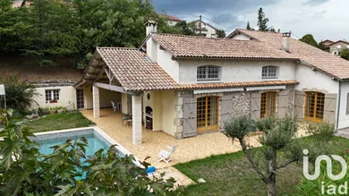 Traditional house in Mercuer (07200)
