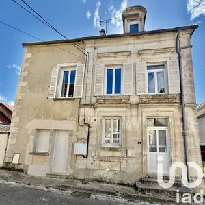 Maison de village à Courson-les-Carrières (89560)