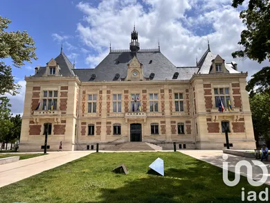 Apartment in Montrouge (92120)