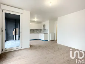 Apartment in Rosny-sous-Bois (93110)
