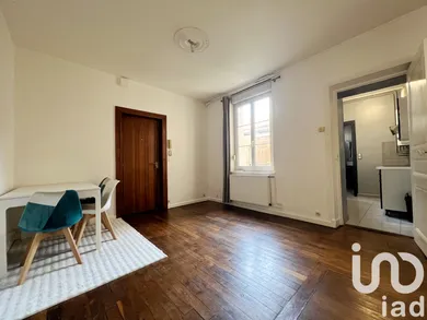 Apartment at Reims (51100)