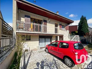 Maison traditionnelle à Montfermeil (93370)