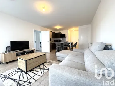 Apartment in Maurepas (78310)