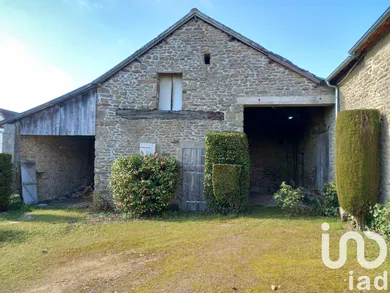 Village house in Saint-Pierre-des-Nids (53370)