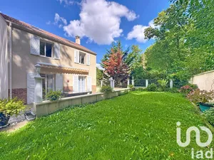 House at Menucourt (95180)