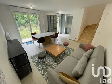 Maison à la queue en brie (94510)