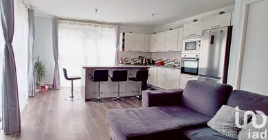 Apartment in Égly (91520)