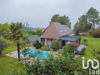 Maison d'architecte à Parigné-l'Évêque (72250)