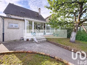 House at Dammarie-lès-Lys (77190)