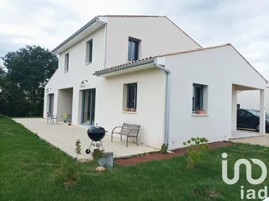 Maison à Corme-Royal (17600)