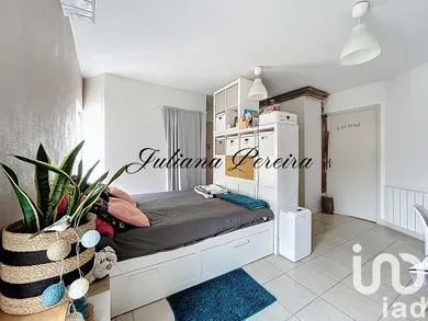 Appartement à Ecquevilly (78920)