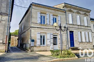Immeuble à Lamarque (33460)