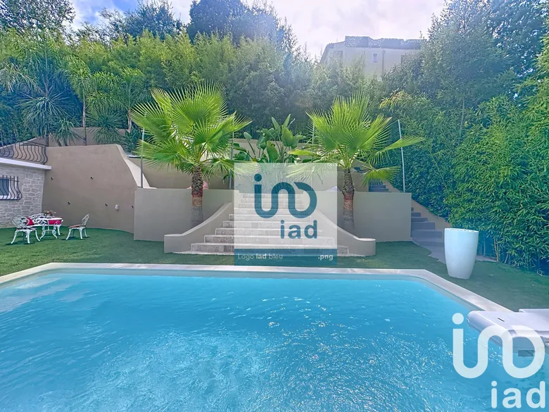 Maison 7 pièces 200 m² · à Cannes · 200 m² · 2 400 000 €