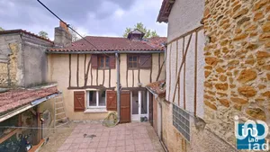 Village house at Lannepax (32190)