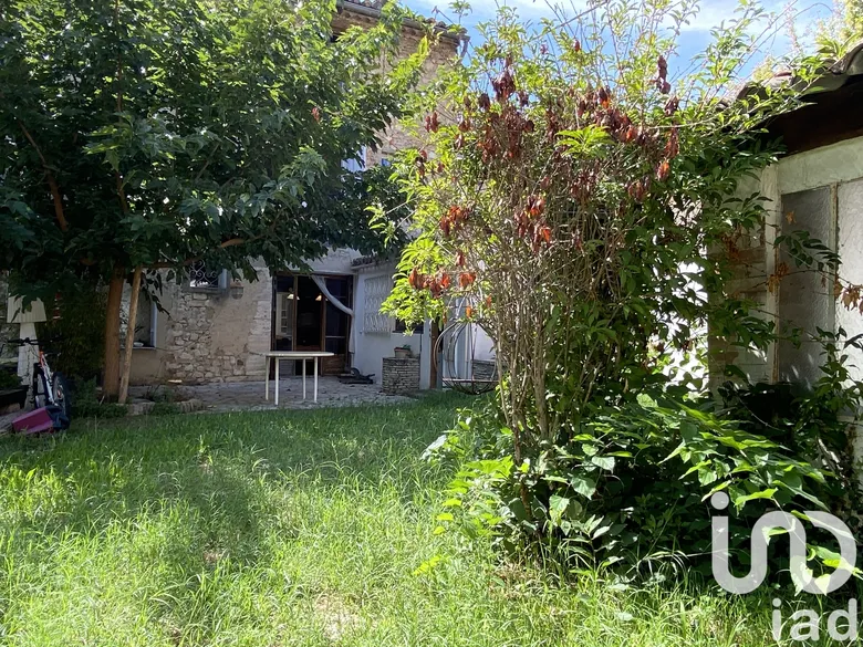 Maison 5 pièces 174 m² · à Pernes-les-Fontaines · 174 m² · 379 600 €