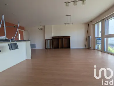 Immeuble à Brech (56400)