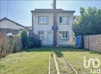 Maison à Villeneuve-le-Roi (94290)