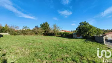 Building plot in Saint-Myon (63460)