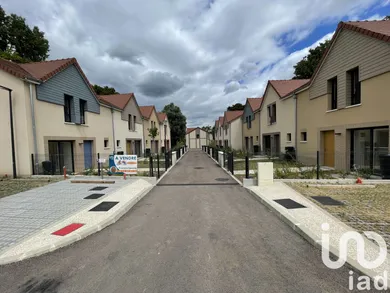 Maison à la queue en brie (94510)