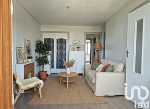 Apartment at Bordeaux (33300)