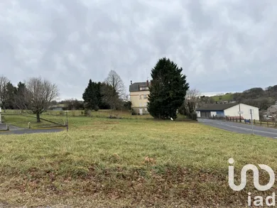 Land in Villefranche-de-Panat (12430)