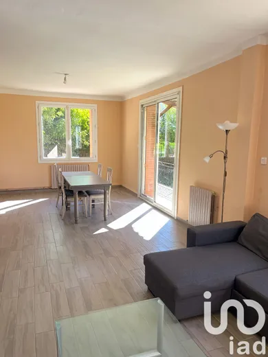 House in Caderousse (84860)