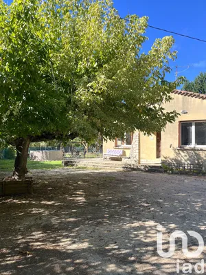 House at Caderousse (84860)