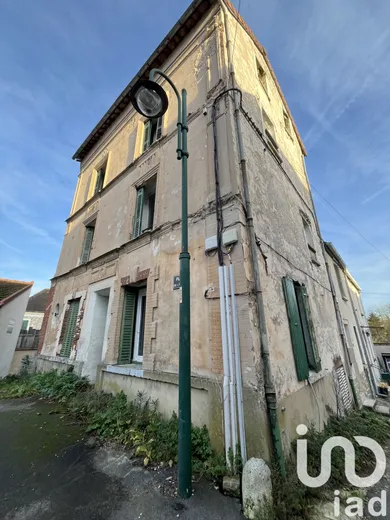 Immeuble à Château-Thierry (02400)