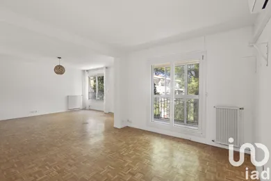 Apartment in Aix-en-Provence (13100)
