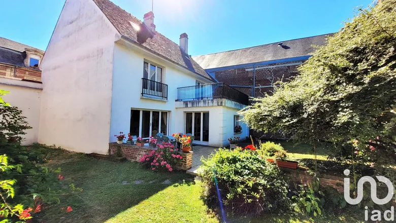 Maison 6 pièces 182 m² · à Noyon · 182 m² · 210 000 €