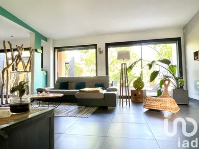 Traditional house at Villecresnes (94440)