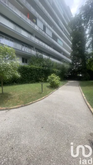 Apartment at Châtillon (92320)