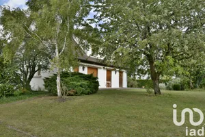 Traditional house at Breteuil (60120)