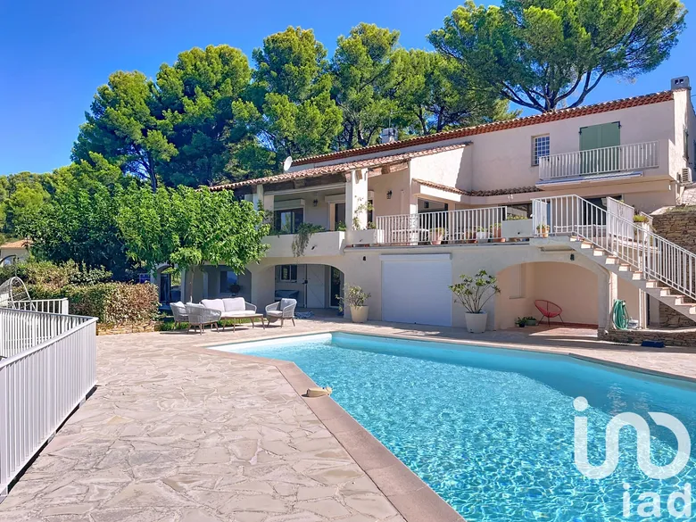 Maison 10 pièces 350 m² · à La Ciotat · 350 m² · 1 799 000 €