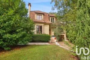 House in Sceaux (92330)