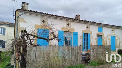 Village house at Saint-Maixant (33490)