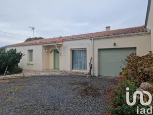 House at Thouars (79100)