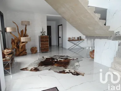 Architectural house at Hénin-Beaumont (62110)