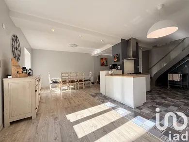House in Neuville-sur-Ain (01160)