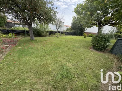 Terrain à bâtir à Le Fenouiller (85800)