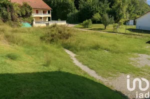 Terrain à bâtir à Saint-Clair-de-la-Tour (38110)