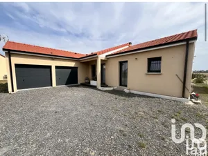 Detached house at Pierrefitte-sur-Loire (03470)