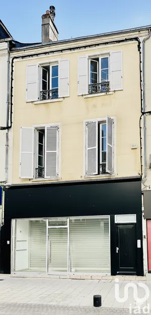 Building at Montargis (45200)
