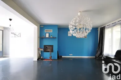 House in Guermantes (77600)