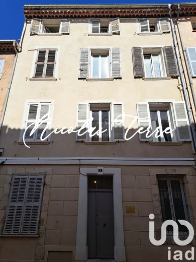 Apartment in Cuers (83390)