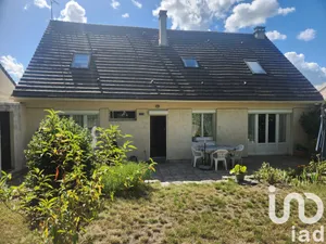 House at Lamorlaye (60260)